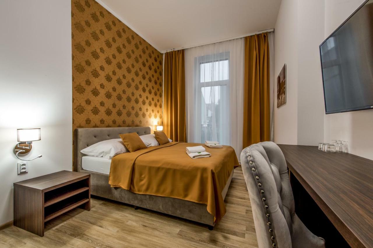 Hotel Black Horse Presov Bagian luar foto